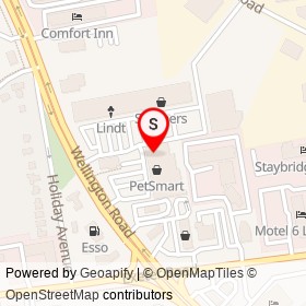 Tommy Hilfiger on Wellington Road, London Ontario - location map